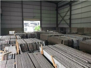 China Golden Diamond Granite Slab Tiles