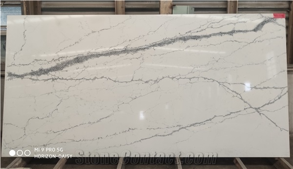 Black Man-Made Quartz Stone Slabs