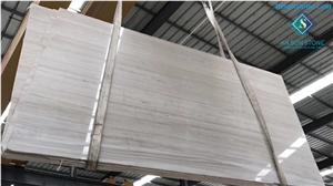 Modern Customizable Wall Panels In Wood Decor