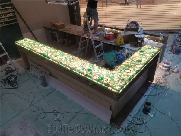 Green Semi Precious Stone Backlit Crystal For Bar Top