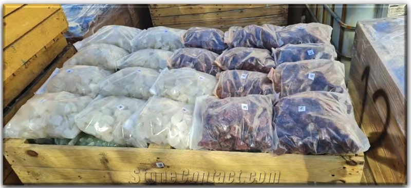 Calcite Stone Crushed Rocks, Calcite Boulders
