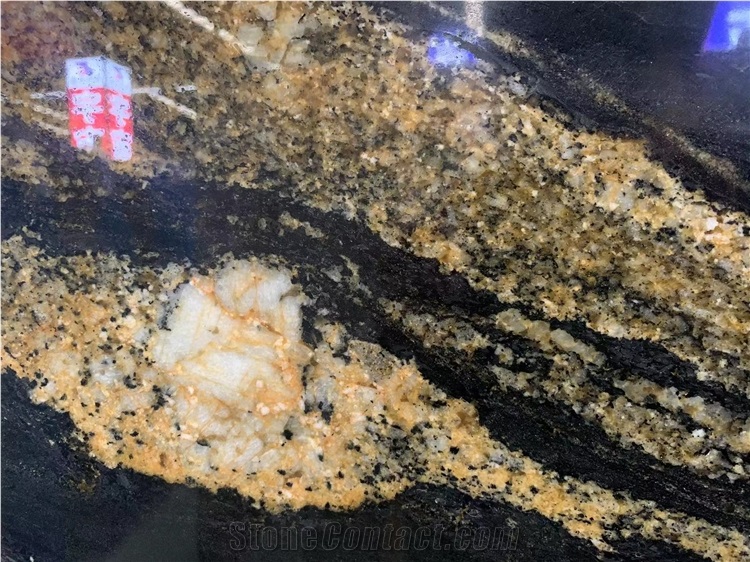 Large Size Book Matched Vein Cosmic Black Granite