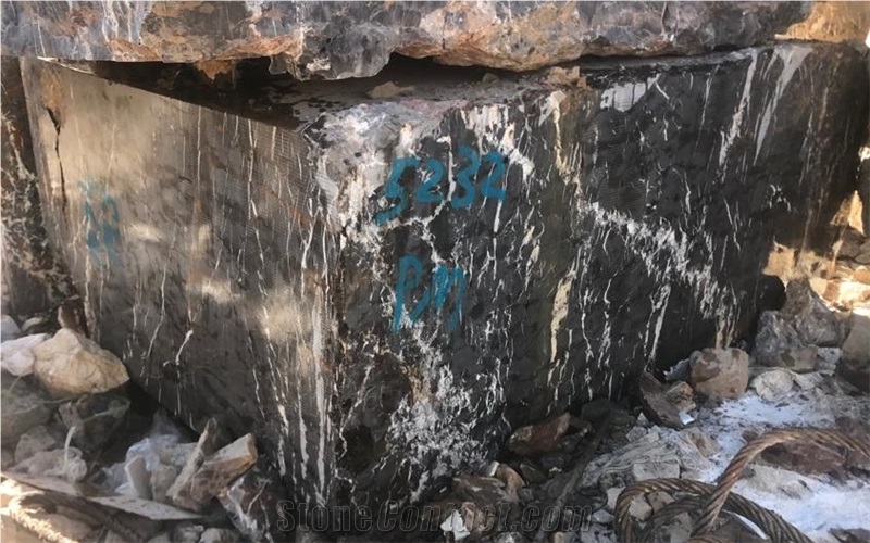 Black & White Marble Blocks From Pakistan