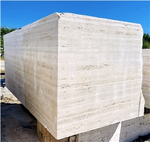 Roman Classico Light Travertine Blocks