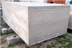 Roman Classico Light Travertine Blocks