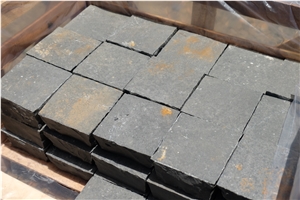 GL Black Basalt Cobbles