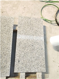 China Grey Sardo Padang Champagne Plum Blossom White Granite