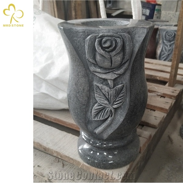 Flower Carved Granite Tombstone Monumental Vase