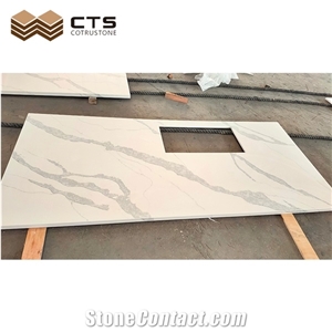 Marble Look Calacatta Quartz Kitchen Countertops