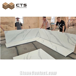 Marble Look Calacatta Quartz Kitchen Countertops
