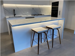 Popular Artificial Stone Calacatta Quartz Countertop