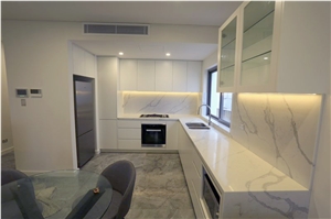 Popular Artificial Stone Calacatta Quartz Countertop