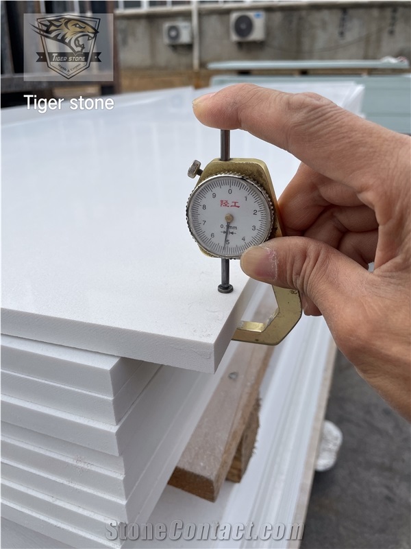 QUARTZ PURE WHITE Kitchen Countertop