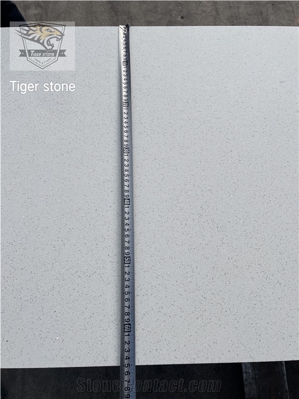 QUARTZ WHITE WITH BRIGHTNESS Kitchen Countertop