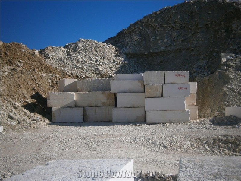 Bianco Perlino Marble Quarry