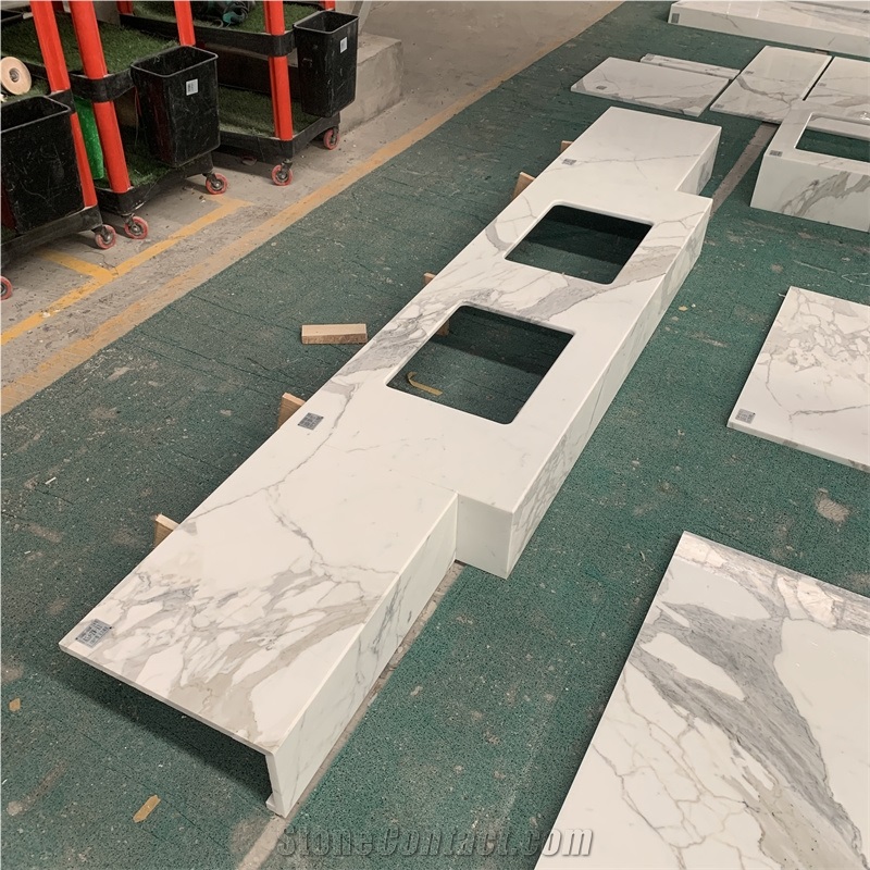 Customized Calacatta White Marble Kitchen Countertop