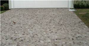 Constrasting Arch Basalt Mesh Paver