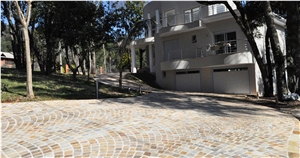 Contrasting Arch Yellow Quartzite Paver Mesh