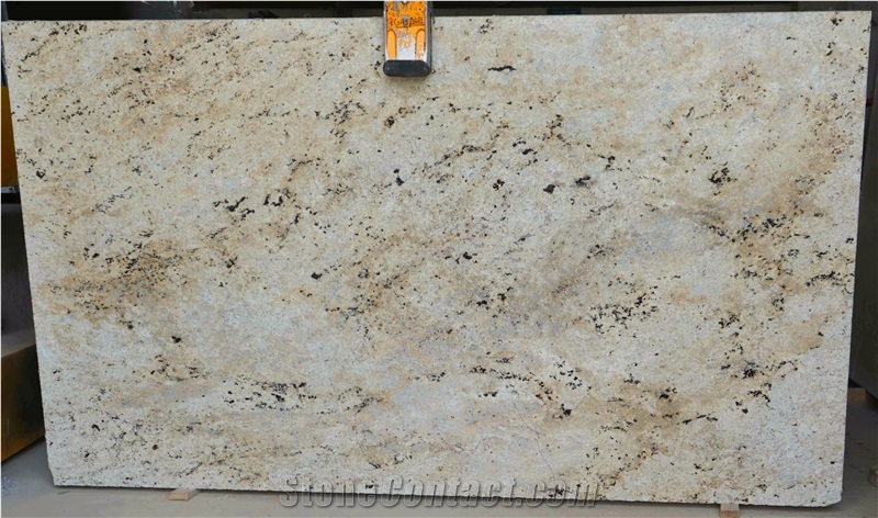 Colonial Gold Granite Slabs