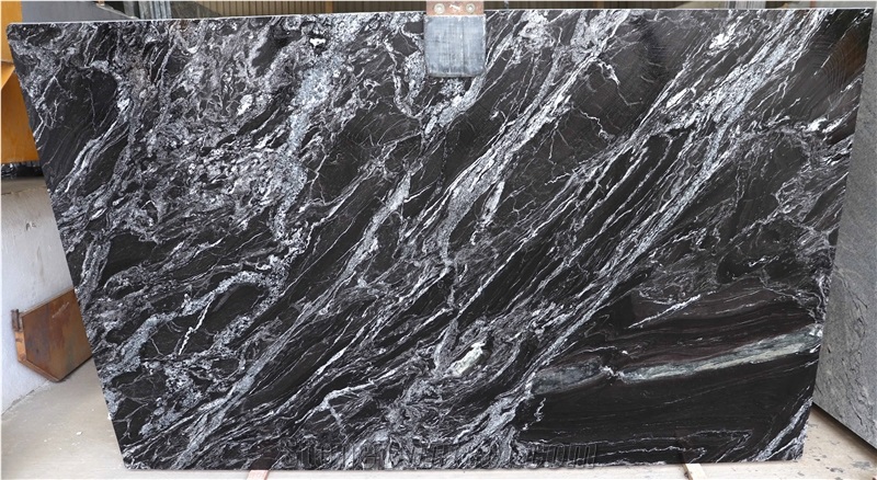 Silver Waves Granite Slabs