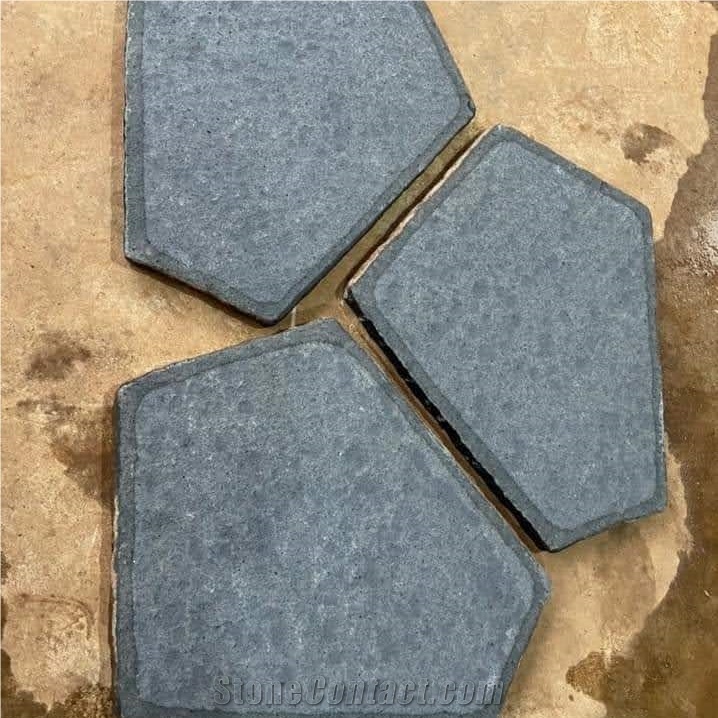 Garden-Volcano-Stepping-Stone-Black