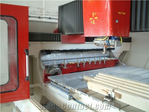 NC4-320 4 Axes CNC Machining Center