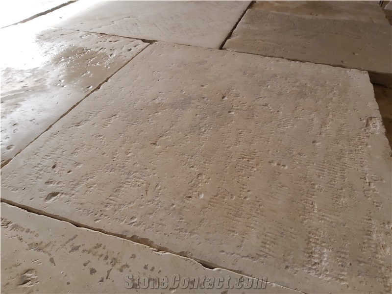 ANTIQUE STONE FLOOR STYLE OF Pierre De Bourgogne