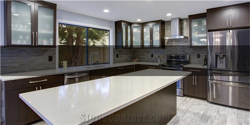 Quarzo Verona Calacatta Quartz Kitchen Countertop