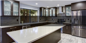 Quarzo Verona Calacatta Quartz Kitchen Countertop