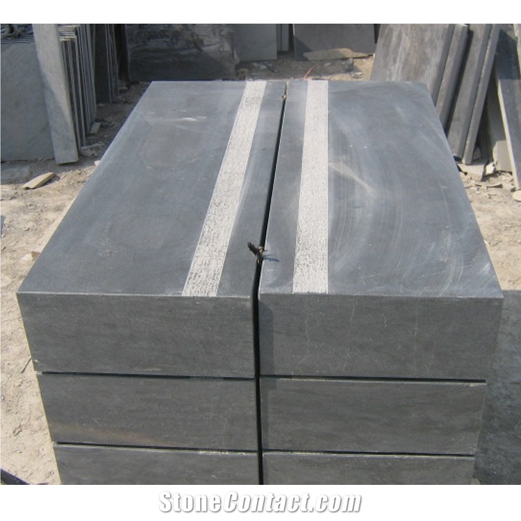 Hot Sale Blue Limestone Kerbstone On The Square