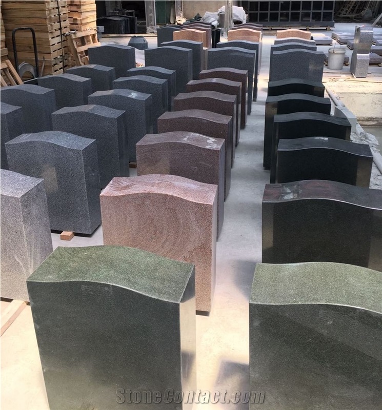 High Quality Upright Granite Monument