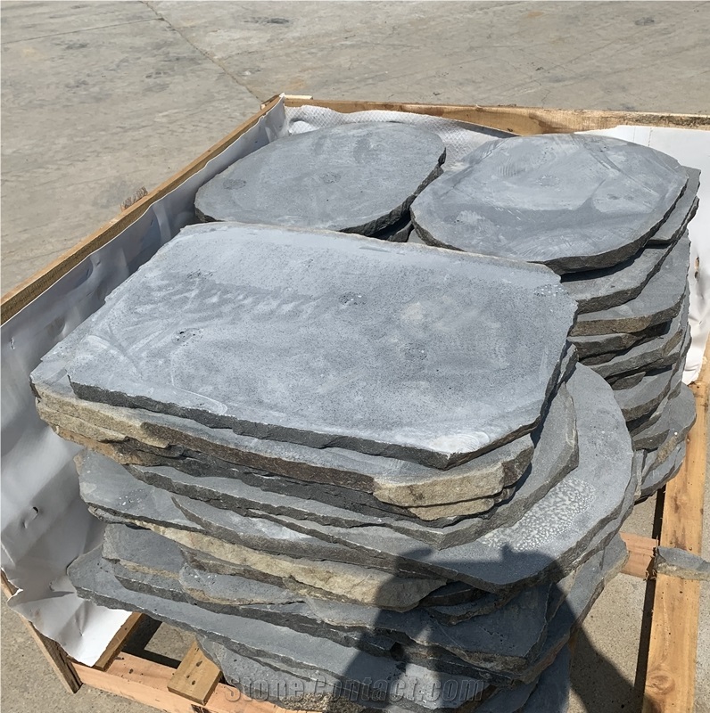 Black Basalt Organic Round Steppers Stepping Stones