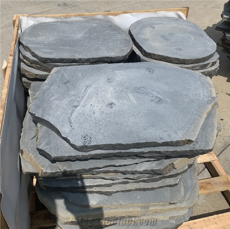 Black Basalt Organic Round Steppers Stepping Stones