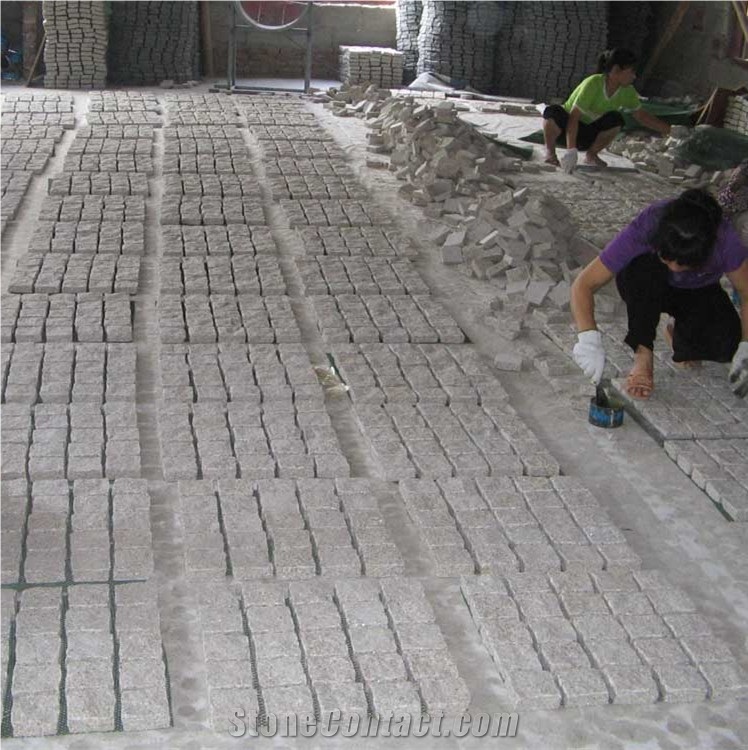 Cheap Anti-Slip Granite Cobble Stone