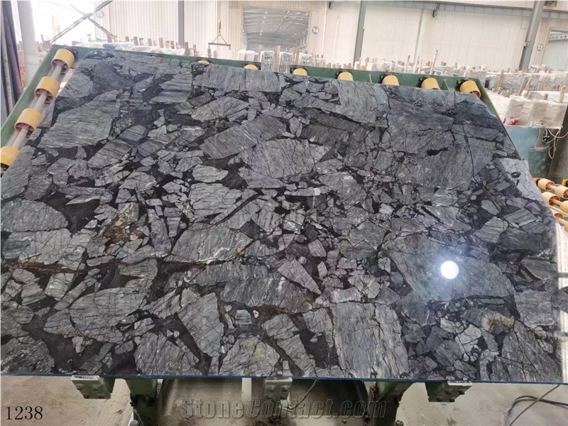 Black Raven Quartzite Brilliant Slab In China Stone Market