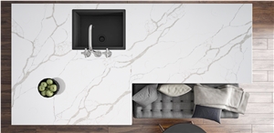 Calacatta Venato Quartz Slab With Grey Veins