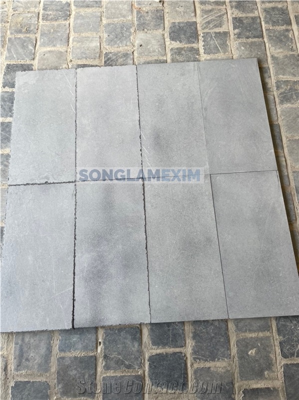 Bluestone Tumbled Pavers