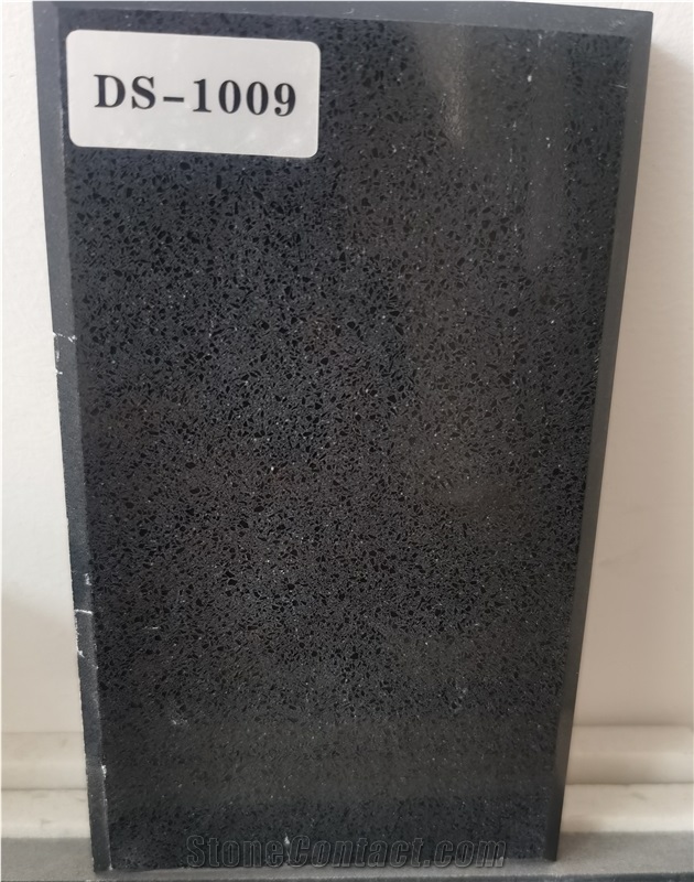Calacatta White Quartz Slabs Customized Size Wholesale Price