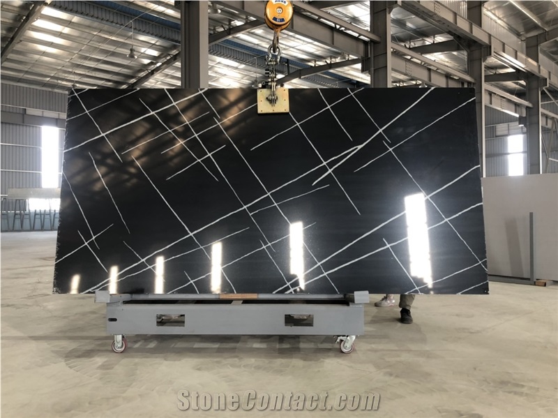 CSH83007 - Calacatta Nero Parallelo Quartz Slabs
