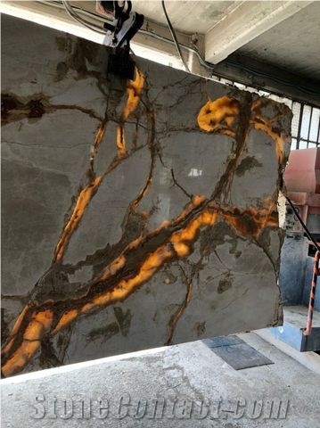 Ellikon Red Vein Marble Slabs