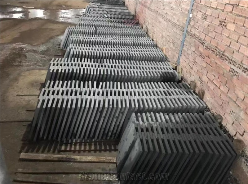 Cheap Viet Nam Black Granite Tiles Used For Floor And Stair