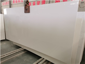 China Super Pure White Engineered Quartz Stone Solid Slabs