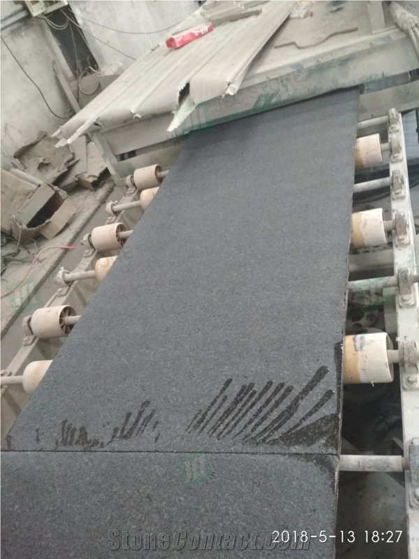 Chinese Black Granite G684 Polished And Flamed Slabs