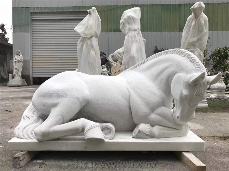 White Marble Of Animal Sculpture To European