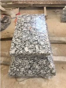 Spray White Granite Headstone Slabs & Tiles