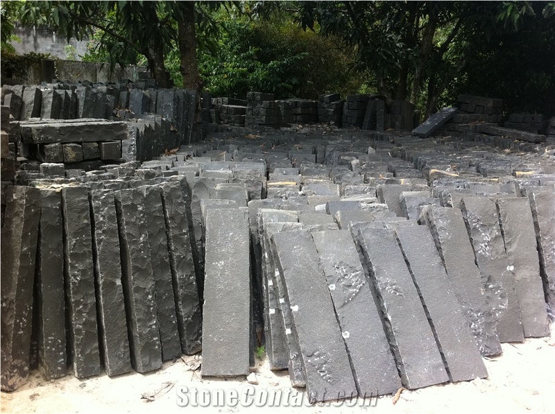 DARK GREY BASALT PALISADES