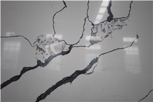 Calacatta White Quartz With Black Vein