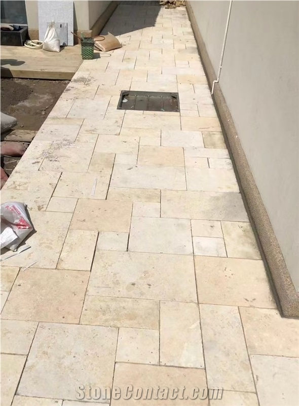China Beige Limestone Tile Tumbled With Good Price