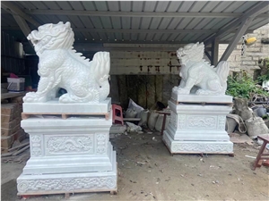 Guangxi White Marble Street Kylin Animal Sculpture
