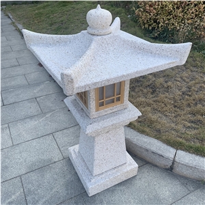 Natural Granite Hand Carved Lantern Sculpture Japan Pagoda
